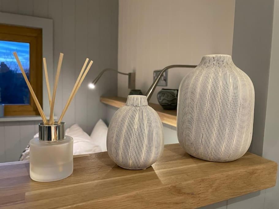 The Hut@Trefechan Wen - Coastal Coziness! Goodwick 외부 사진